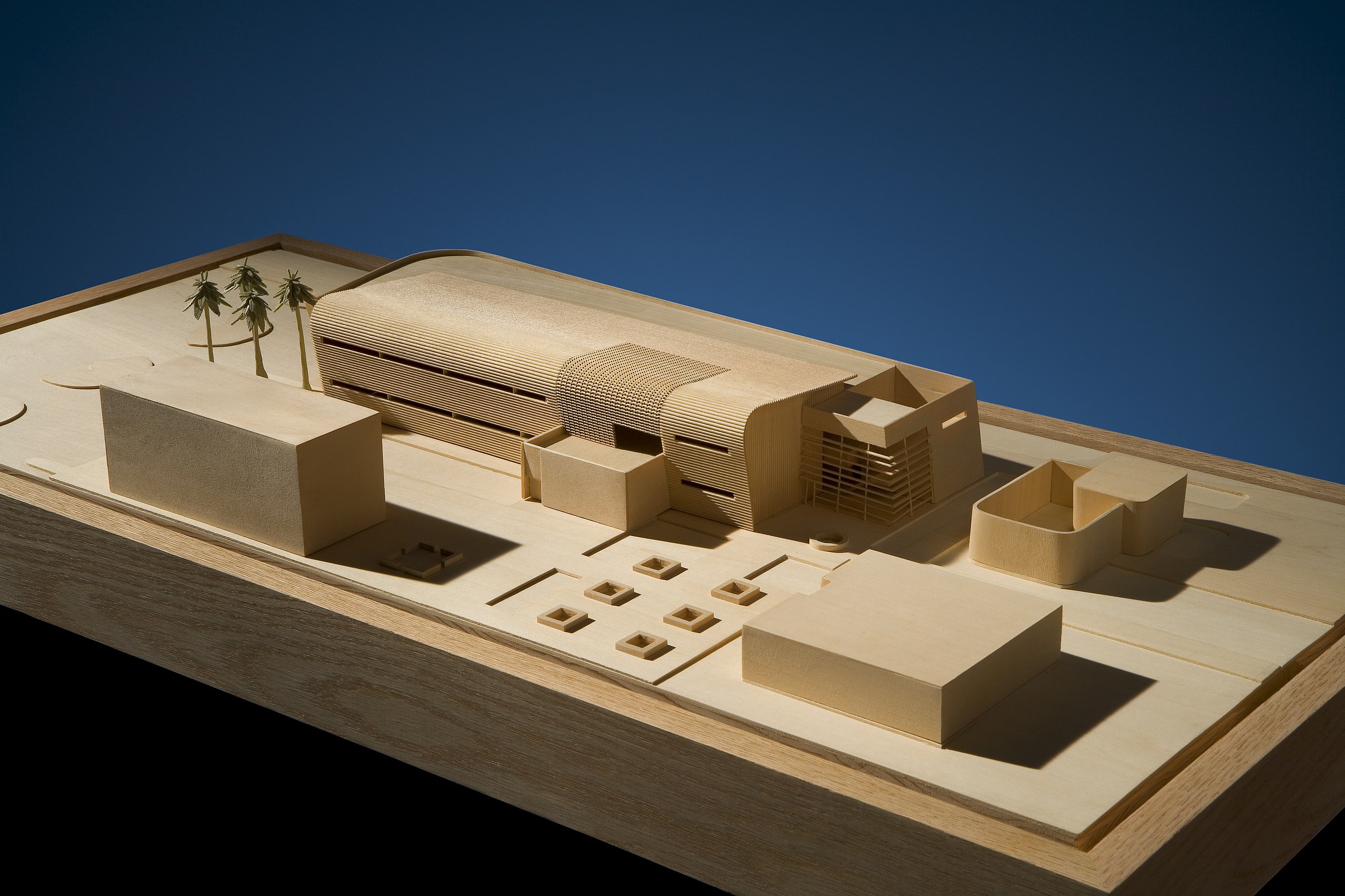 MANIFEE SCALE MODEL